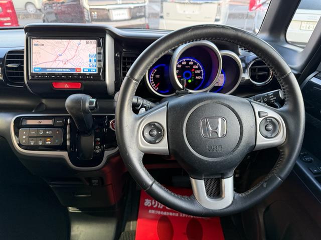 Ｎ－ＢＯＸカスタム Ｇ・ターボパッケージ　／純正ナビ・バックカメラ／両側電動スライドドア／純正１５インチＡＷ／パドルシフト／プッシュスタート／スマートキー／ＥＴＣ／（15枚目）