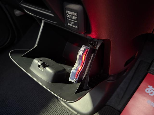 Ｎ－ＢＯＸカスタム Ｇ・ターボパッケージ　／純正ナビ・バックカメラ／両側電動スライドドア／純正１５インチＡＷ／パドルシフト／プッシュスタート／スマートキー／ＥＴＣ／（31枚目）