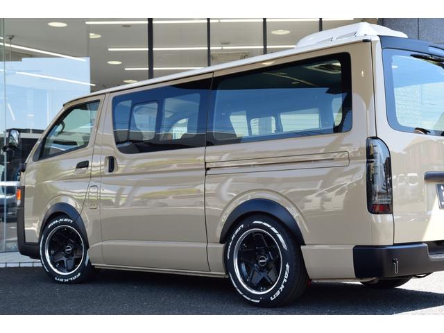 ハイエースバン 　キャンピングカー　ＤＣクーラー　ＦＦヒーター　外部電源　外部充電　サブバッテリー　８型ＳＤナビ　ローダウン　ＥＳＳＥＸ１７インチアルミ　車中泊　ベッドキット　ＥＴＣ２．０　丸目換装　ＬＥＤテールライト（12枚目）