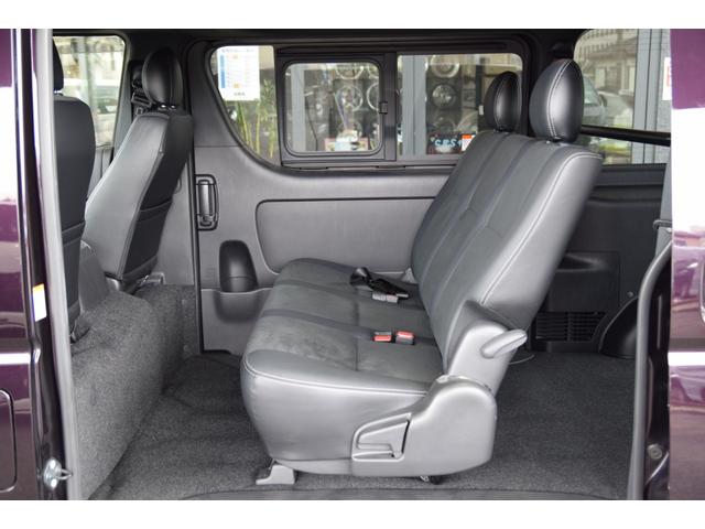 ハイエースバン スーパーＧＬ　ダークプライムＩＩ　ローダウン　フロントスポイラー　ＥＳＳＥＸ１７インチアルミ　バックカメラ　トヨタ純正７型ナビ　トヨタ純正ＥＴＣ２．０　ＡＣ１００Ｖ　ステアリングスイッチ　ＥＳＳＥＸリアウィングシボタイプ（25枚目）
