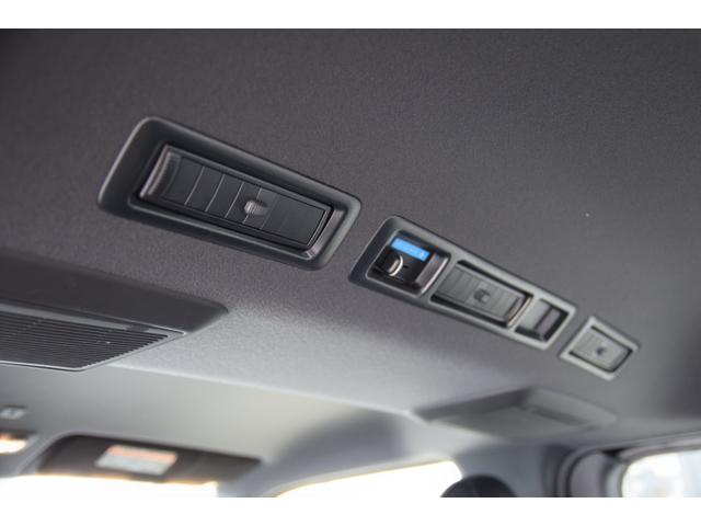 ハイエースバン スーパーＧＬ　ダークプライムＩＩ　ローダウン　フロントスポイラー　ＥＳＳＥＸ１７インチアルミ　バックカメラ　トヨタ純正７型ナビ　トヨタ純正ＥＴＣ２．０　ＡＣ１００Ｖ　ステアリングスイッチ　ＥＳＳＥＸリアウィングシボタイプ（40枚目）