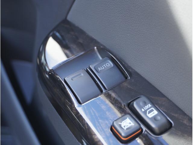 ハイエースバン スーパーGL ダークプライムII WORK17インチ XTRAP S1HC PARADAバンタイヤ 2インチローダウン ESSEXフロントスポイラーver4 リアウィングver1 シートカバー 純正7インチナビ ETC 前後ドラレコ(61枚目)