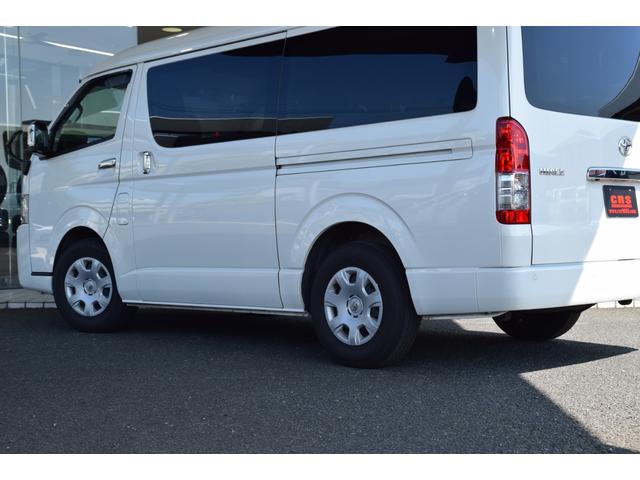 ハイエースワゴン ＧＬ　Ｌ字ベッドキット　車中泊　フローティングナビ　ＥＴＣ　１２．８型後席モニター　全周囲カメラ　クリアランスソナー　衝突軽減ブレーキ　ステアリングスイッチ　デジタルインナーミラー　ＬＥＤヘッドライト（14枚目）