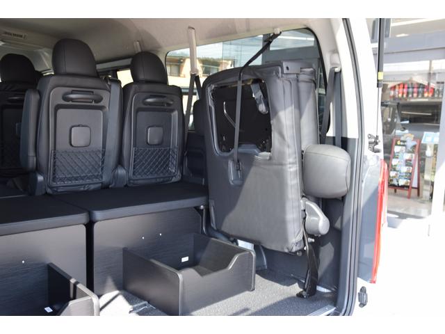 ハイエースワゴン ＧＬ　Ｌ字ベッドキット　車中泊　フローティングナビ　ＥＴＣ　１２．８型後席モニター　全周囲カメラ　クリアランスソナー　衝突軽減ブレーキ　ステアリングスイッチ　デジタルインナーミラー　ＬＥＤヘッドライト（22枚目）