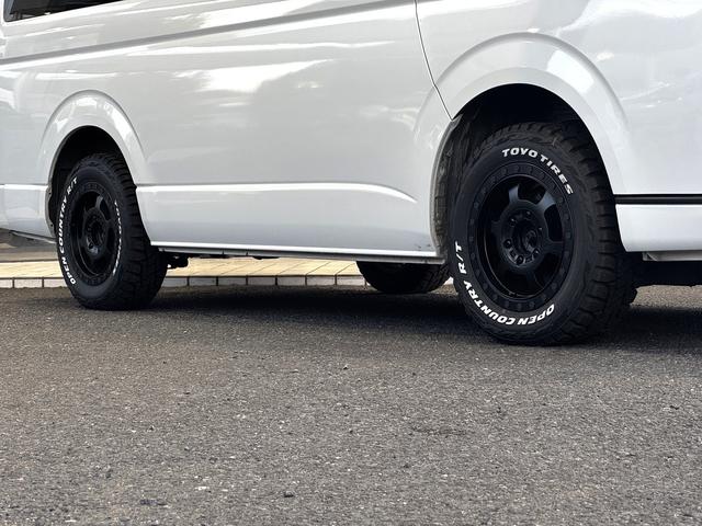 ハイエースワゴン ＧＬ　４ＷＤ　ＥＴＣ　全周囲カメラ　クリアランスソナー　レーンアシスト　衝突被害軽減システム　電動スライドドア　オートマチックハイビーム　スマートキー　電動格納ミラー　後席モニター　ＡＴ　１００Ｖ電源（9枚目）
