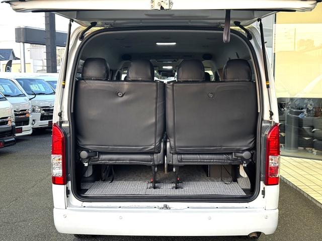 ハイエースワゴン ＧＬ　４ＷＤ　ＥＴＣ　全周囲カメラ　クリアランスソナー　レーンアシスト　衝突被害軽減システム　電動スライドドア　オートマチックハイビーム　スマートキー　電動格納ミラー　後席モニター　ＡＴ　１００Ｖ電源（16枚目）