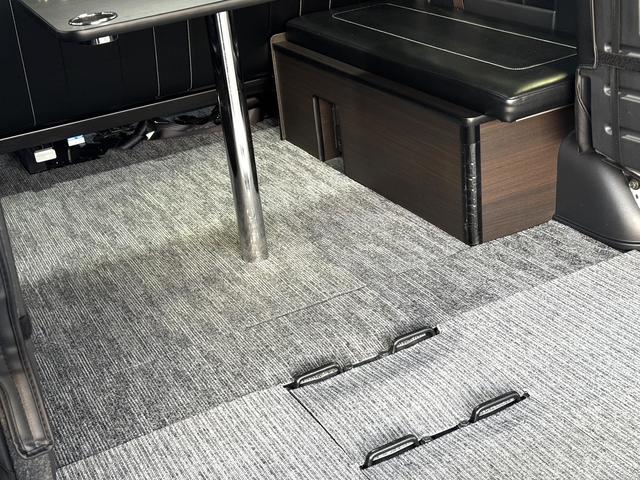 ハイエースワゴン ＧＬ　４ＷＤ　ＥＴＣ　全周囲カメラ　クリアランスソナー　レーンアシスト　衝突被害軽減システム　電動スライドドア　オートマチックハイビーム　スマートキー　電動格納ミラー　後席モニター　ＡＴ　１００Ｖ電源（22枚目）