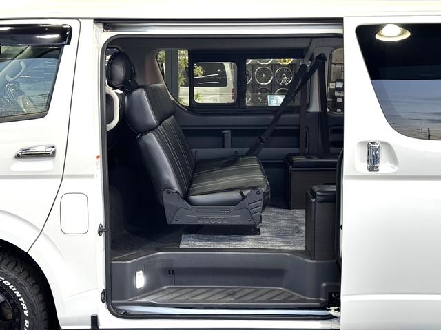 ハイエースワゴン ＧＬ　４ＷＤ　ＥＴＣ　全周囲カメラ　クリアランスソナー　レーンアシスト　衝突被害軽減システム　電動スライドドア　オートマチックハイビーム　スマートキー　電動格納ミラー　後席モニター　ＡＴ　１００Ｖ電源（26枚目）