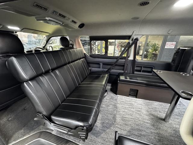 ハイエースワゴン ＧＬ　４ＷＤ　ＥＴＣ　全周囲カメラ　クリアランスソナー　レーンアシスト　衝突被害軽減システム　電動スライドドア　オートマチックハイビーム　スマートキー　電動格納ミラー　後席モニター　ＡＴ　１００Ｖ電源（27枚目）