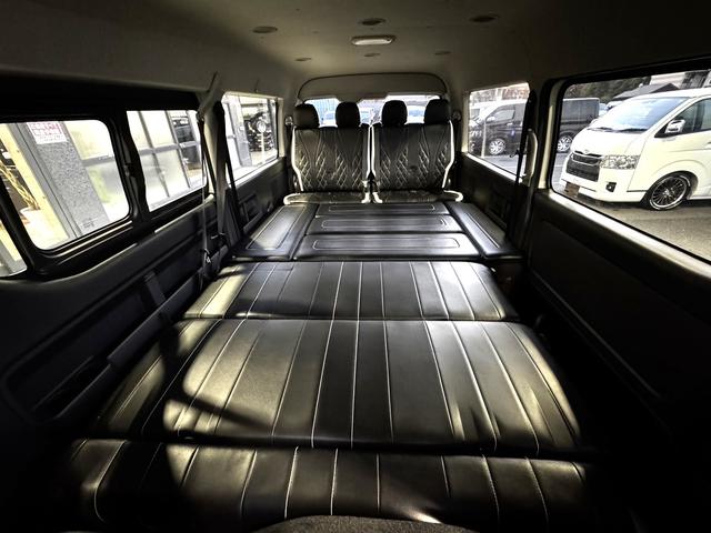 ハイエースワゴン ＧＬ　４ＷＤ　ＥＴＣ　全周囲カメラ　クリアランスソナー　レーンアシスト　衝突被害軽減システム　電動スライドドア　オートマチックハイビーム　スマートキー　電動格納ミラー　後席モニター　ＡＴ　１００Ｖ電源（30枚目）