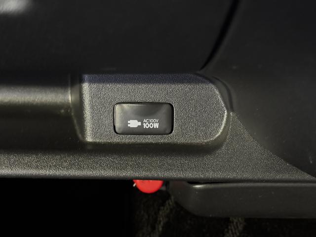 ハイエースワゴン ＧＬ　４ＷＤ　ＥＴＣ　全周囲カメラ　クリアランスソナー　レーンアシスト　衝突被害軽減システム　電動スライドドア　オートマチックハイビーム　スマートキー　電動格納ミラー　後席モニター　ＡＴ　１００Ｖ電源（40枚目）