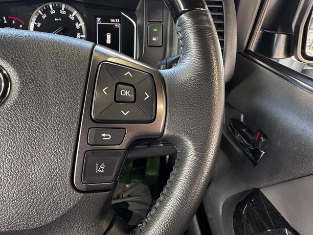 ハイエースバン スーパーＧＬ　ダークプライムＩＩ　ＥＴＣ　クリアランスソナー　レーンアシスト　衝突被害軽減システム　両側電動スライドドア　オートマチックハイビーム　スマートキー　電動格納ミラー　後席モニター　ＡＴ　アルミホイール　１００Ｖ電源　ＥＳＣ（26枚目）