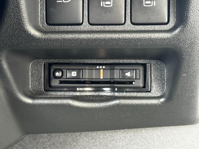 ハイエースバン スーパーＧＬ　ダークプライムＩＩ　ＥＴＣ　クリアランスソナー　レーンアシスト　衝突被害軽減システム　両側電動スライドドア　オートマチックハイビーム　スマートキー　電動格納ミラー　後席モニター　ＡＴ　アルミホイール　１００Ｖ電源　ＥＳＣ（29枚目）