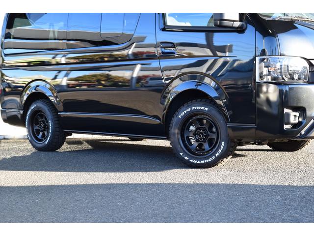 ハイエースワゴン GL 千葉BLACKSTYLE フロントバンパーガード ESSEX16インチアルミ 25mmオーバーフェンダー フローティングナビ 12.8型後席モニター 天井スピーカー デジタルインナーミラー(10枚目)