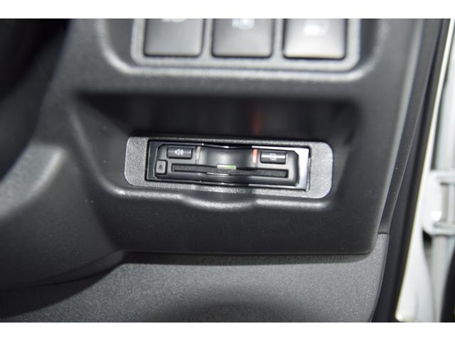 ハイエースワゴン GL 千葉BLACKSTYLE フロントバンパーガード ESSEX16インチアルミ 25mmオーバーフェンダー フローティングナビ 12.8型後席モニター 天井スピーカー デジタルインナーミラー(40枚目)