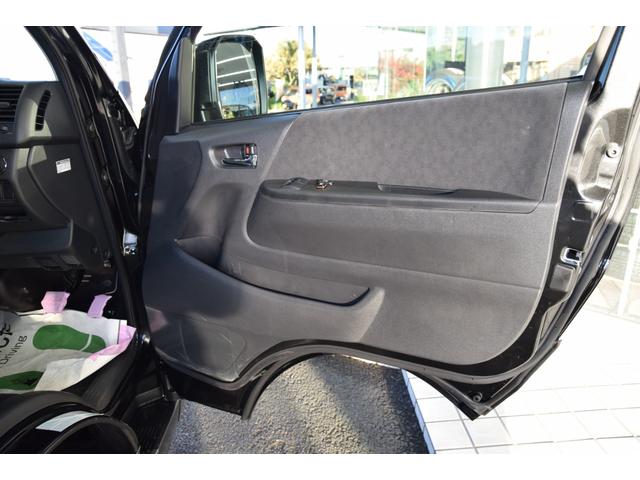 ハイエースワゴン GL 千葉BLACKSTYLE フロントバンパーガード ESSEX16インチアルミ 25mmオーバーフェンダー フローティングナビ 12.8型後席モニター 天井スピーカー デジタルインナーミラー(50枚目)