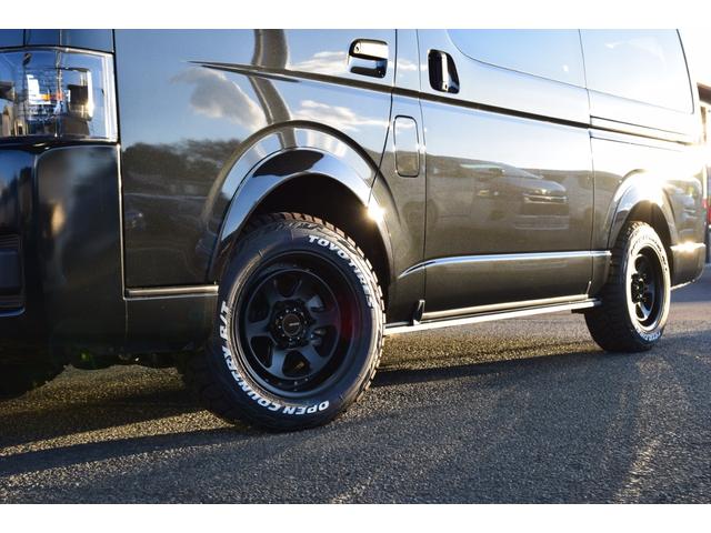 ハイエースワゴン GL 千葉BLACKSTYLE フロントバンパーガード ESSEX16インチアルミ 25mmオーバーフェンダー フローティングナビ 12.8型後席モニター 天井スピーカー デジタルインナーミラー(65枚目)