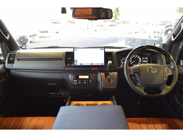 ハイエースバン スーパーGL ダークプライムII ローダウン ベッドキット 車中泊 フロントスポイラー ESSEX17インチアルミ フローティングナビ 10.1型後席モニター LEDヘッドライト LEDテールランプ バックカメラ付き防眩ミラー(31枚目)