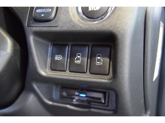 ハイエースバン スーパーGL ダークプライムII ローダウン ベッドキット 車中泊 フロントスポイラー ESSEX17インチアルミ フローティングナビ 10.1型後席モニター LEDヘッドライト LEDテールランプ バックカメラ付き防眩ミラー(42枚目)