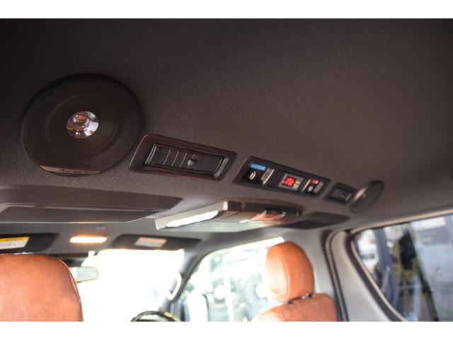 ハイエースバン スーパーGL ダークプライムII ローダウン ベッドキット 車中泊 フロントスポイラー ESSEX17インチアルミ フローティングナビ 10.1型後席モニター LEDヘッドライト LEDテールランプ バックカメラ付き防眩ミラー(44枚目)