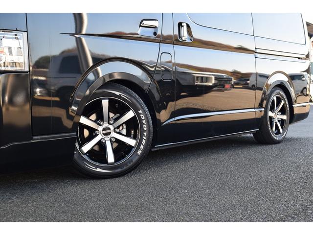 ハイエースバン スーパーGL ダークプライムII ローダウン ベッドキット 車中泊 フロントスポイラー ESSEX17インチアルミ フローティングナビ 10.1型後席モニター LEDヘッドライト LEDテールランプ バックカメラ付き防眩ミラー(65枚目)