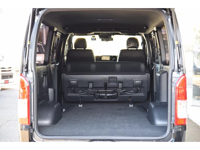 ハイエースバン スーパーGL ダークプライムII オフロードスタイル ETC 全周囲カメラ ナビ クリアランスソナー レーンアシスト 衝突被害軽減システム 両側スライドドア オートマチックハイビーム スマートキー 電動格納ミラー AT アルミホイール(19枚目)