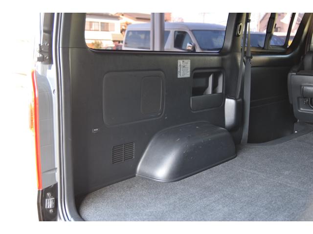 ハイエースバン スーパーGL ダークプライムII オフロードスタイル ETC 全周囲カメラ ナビ クリアランスソナー レーンアシスト 衝突被害軽減システム 両側スライドドア オートマチックハイビーム スマートキー 電動格納ミラー AT アルミホイール(20枚目)