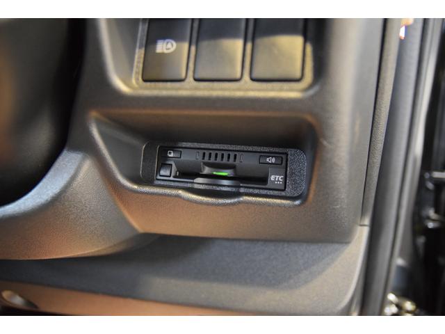 ハイエースバン スーパーGL ダークプライムII オフロードスタイル ETC 全周囲カメラ ナビ クリアランスソナー レーンアシスト 衝突被害軽減システム 両側スライドドア オートマチックハイビーム スマートキー 電動格納ミラー AT アルミホイール(42枚目)