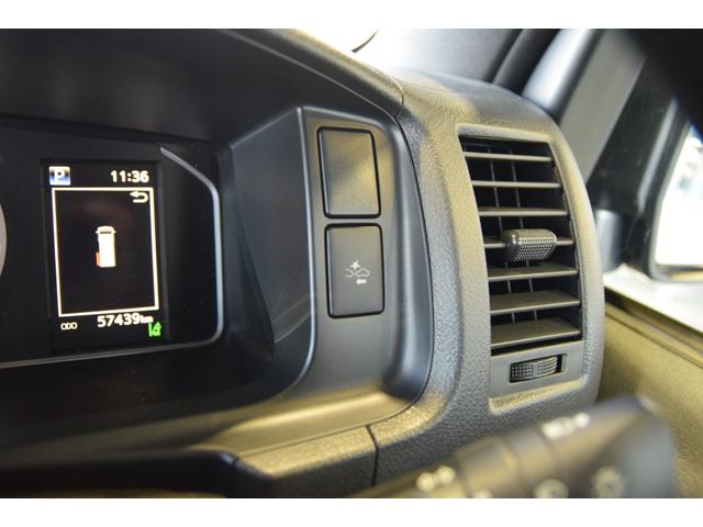 ハイエースバン スーパーGL ダークプライムII オフロードスタイル ETC 全周囲カメラ ナビ クリアランスソナー レーンアシスト 衝突被害軽減システム 両側スライドドア オートマチックハイビーム スマートキー 電動格納ミラー AT アルミホイール(45枚目)