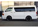 ハイエースワゴン ＧＬ　４ＷＤ　ＥＴＣ　全周囲カメラ　クリアランスソナー　レーンアシスト　衝突被害軽減システム　電動スライドドア　オートマチックハイビーム　スマートキー　電動格納ミラー　後席モニター　ＡＴ　１００Ｖ電源（6枚目）