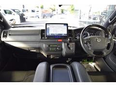車を運転する際には運転席の存在は欠かせません。なのでしっかりとチェックしたいポイントですね。 2