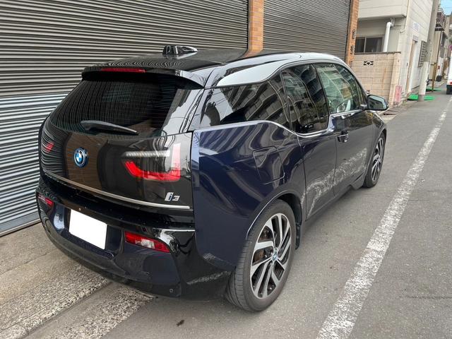 ｉ３ スイート　レンジ・エクステンダー装備車　９４Ａｈバッテリー搭載車　ブラウンレザーシート　シートヒーター　純正ＨＤＤナビ　バックカメラ　前後ドライブレコーダー（5枚目）