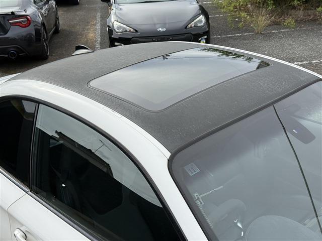 １シリーズ １３５ｉ　ＤＭＥチューン済　サンルーフ　ＲＥＣＡＲＯセミバケ　ＲＡＹＳ　ＴＥ３７（１８インチＡＷ）ワンオフマフラー（純正マフラー有）ＳＴＡＣＫ３連メーター　社外Ｆリップリアディフューザー　ＡＲＣタワーバー（23枚目）