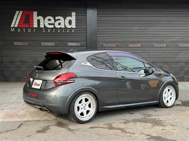 ２０８ ＧＴｉ　６ＭＴ　ユーザー買取車両　アイバッハプロキットダウンサス　ＷＯＲＫ　ＭＥＩＳＴＥＲ　Ｌ１　８．０Ｊ（１８インチＡＷ）純正ＡＷ有　前後ドライブレコーダー　コーナーセンサー　ＥＴＣ　スペアキー有（8枚目）