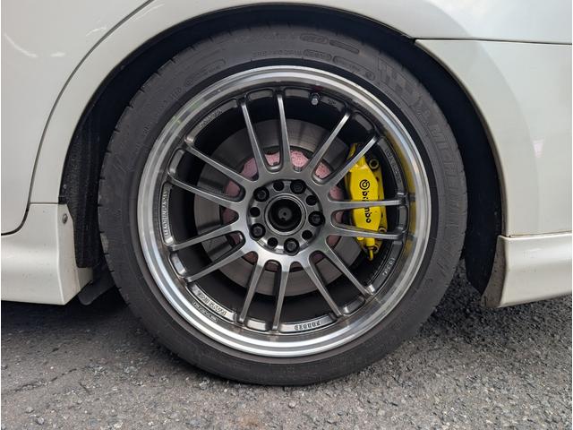 クラウン ３．５アスリート　＋Ｍ　スーパーチャージャー　ブレンボキャリパー　ＲＡＹＳ　ＲＥ３０　車高調　フジツボマフラー装着（11枚目）