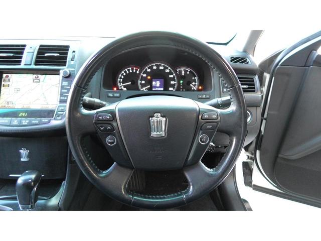 クラウン ３．５アスリート　＋Ｍ　スーパーチャージャー　ブレンボキャリパー　ＲＡＹＳ　ＲＥ３０　車高調　フジツボマフラー装着（14枚目）