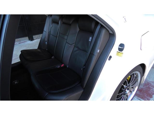 クラウン ３．５アスリート　＋Ｍ　スーパーチャージャー　ブレンボキャリパー　ＲＡＹＳ　ＲＥ３０　車高調　フジツボマフラー装着（34枚目）