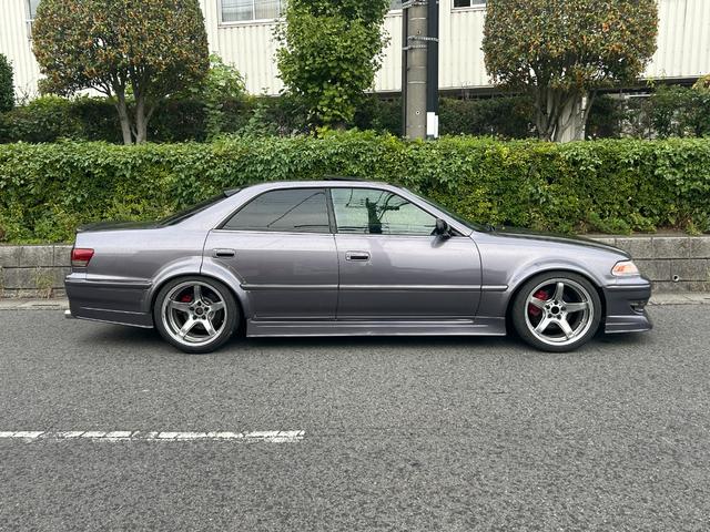 マークII ツアラーV サンルーフ MT載せ替え公認 フルデュアルマフラー 機械式LSD 社外強化クラッチ インタークーラー WORK T5R18インチ トラストプロフェックブーストコントローラー 前後V1フェンダー(3枚目)