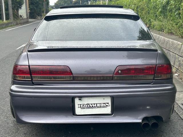 マークII ツアラーV サンルーフ MT載せ替え公認 フルデュアルマフラー 機械式LSD 社外強化クラッチ インタークーラー WORK T5R18インチ トラストプロフェックブーストコントローラー 前後V1フェンダー(6枚目)