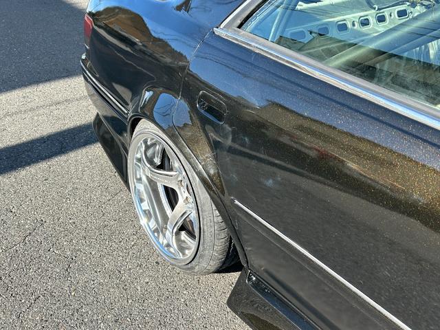 マークII ツアラーV MT公認済 サンルーフ 社外ラジエーター インタークーラー 機械式LSD ORC強化メタルツインクラッチ 社外フルエアロ BNスポーツフロントフェンダー WORK T5R2P18インチ(9枚目)