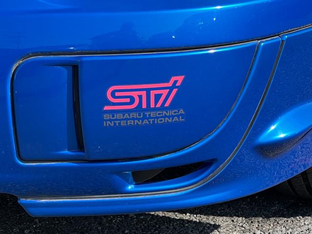 インプレッサ ＷＲＸ　ＳＴｉ　６速ＭＴ　４ＷＤ　ターボ　ＳＴＩ３連メーター　ＳＴＩブーストメーター　ブレンボキャリパー　ＳＴＩ純正シート　社外マフラー　大型リアスポイラー　純正１７インチアルミホイール　純正マフラーあり（53枚目）