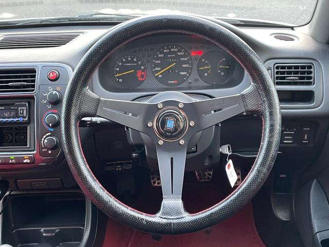 シビック タイプＲ　Ｘ　５速ＭＴ　ＶＴＥＣエンジン　ＥＴＣ　運転席ＢＲＩＤＥフルバケットシート　純正ＯＰフロントフォグランプ　ビルシュタイン車高調　フジツボマフラー　バリスカーボンボンネット　純正１５インチアルミホイール（29枚目）