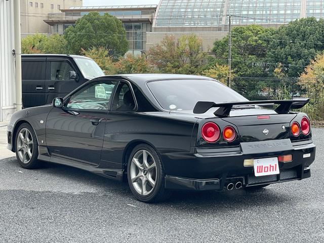 NISSAN SKYLINE 25GT TURBO