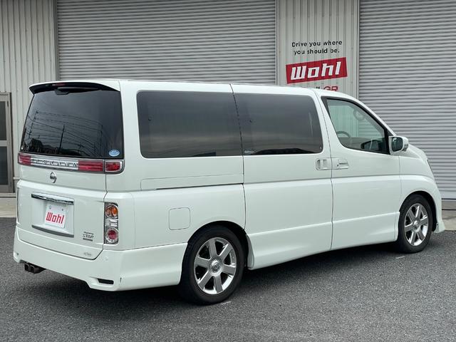 エルグランド ３５０ハイウェイＳブラックレザアーバンセレＶ（27枚目）