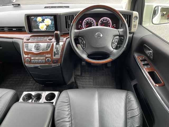 エルグランド ３５０ハイウェイＳブラックレザアーバンセレＶ（32枚目）