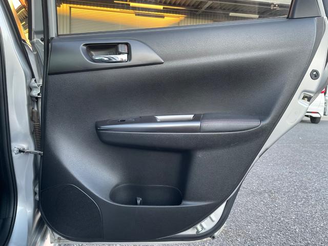 インプレッサ WRX STI Aライン 4WD ターボ パナソニックナビ DTV ETC プッシュスタート パドルシフト ハーフレザーシート STIトランクスポイラー ヴァレンティスモークテール ガナドールマフラー WORK19インチAW(28枚目)