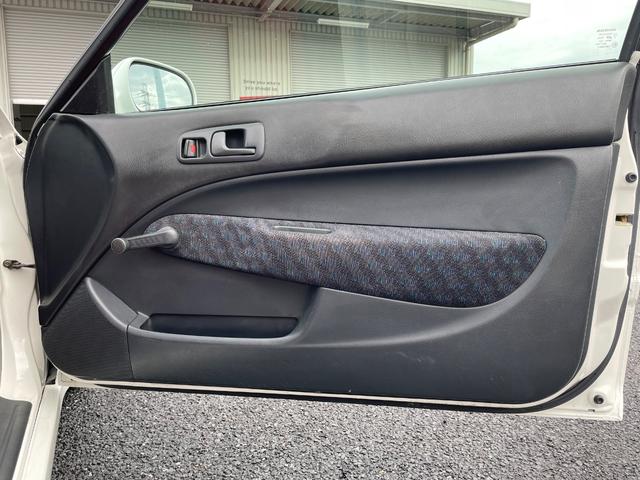 シビック タイプＲ　５速ＭＴ　ＶＴＥＣエンジン　カロッツェリアナビ　ＥＴＣ　ＲＥＣＡＲＯセミバケットシート　ＥＮＤＬＥＳＳ車高調　　社外ＬＳＤ　ＳＰＯＯＮマフラー　社外エキマニ　純正１５インチアルミホイール（16枚目）