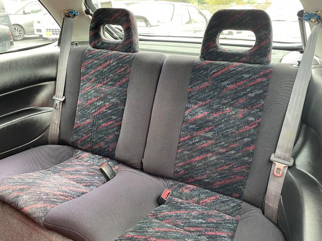 シビック タイプＲ　５速ＭＴ　ＶＴＥＣエンジン　カロッツェリアナビ　ＥＴＣ　ＲＥＣＡＲＯセミバケットシート　ＥＮＤＬＥＳＳ車高調　　社外ＬＳＤ　ＳＰＯＯＮマフラー　社外エキマニ　純正１５インチアルミホイール（23枚目）