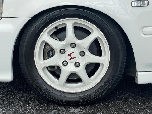 シビック タイプＲ　５速ＭＴ　ＶＴＥＣエンジン　カロッツェリアナビ　ＥＴＣ　ＲＥＣＡＲＯセミバケットシート　ＥＮＤＬＥＳＳ車高調　　社外ＬＳＤ　ＳＰＯＯＮマフラー　社外エキマニ　純正１５インチアルミホイール（52枚目）