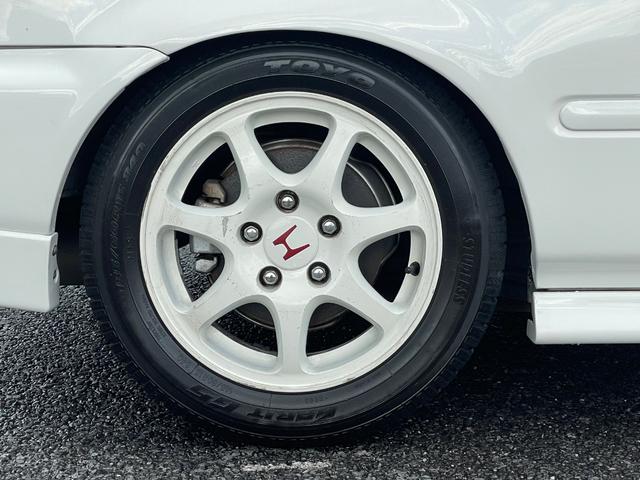 シビック タイプＲ　５速ＭＴ　ＶＴＥＣエンジン　カロッツェリアナビ　ＥＴＣ　ＲＥＣＡＲＯセミバケットシート　ＥＮＤＬＥＳＳ車高調　　社外ＬＳＤ　ＳＰＯＯＮマフラー　社外エキマニ　純正１５インチアルミホイール（53枚目）